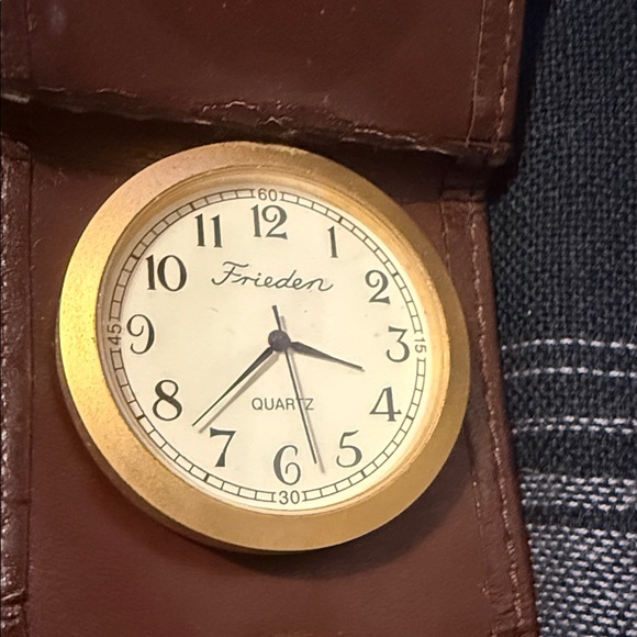 VTG Brown Leather Keychain with Gold Accents Pocket watch - Picture 4 of 8